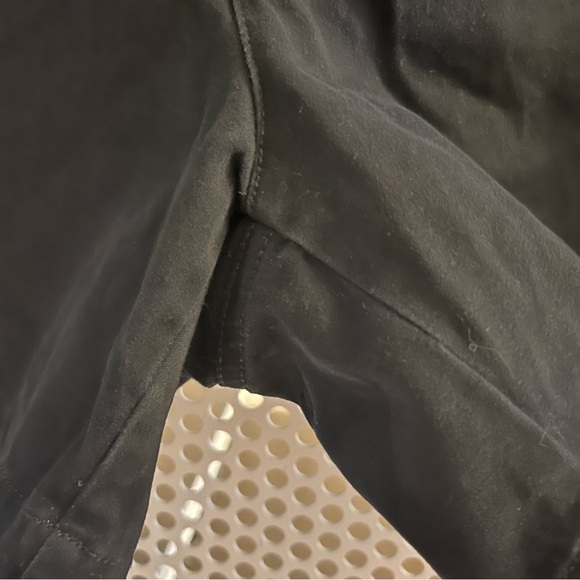 Volcom Frochickie 5” Shorts Lower Rise Size Medium Australian 12 Classic Black - Picture 14 of 14